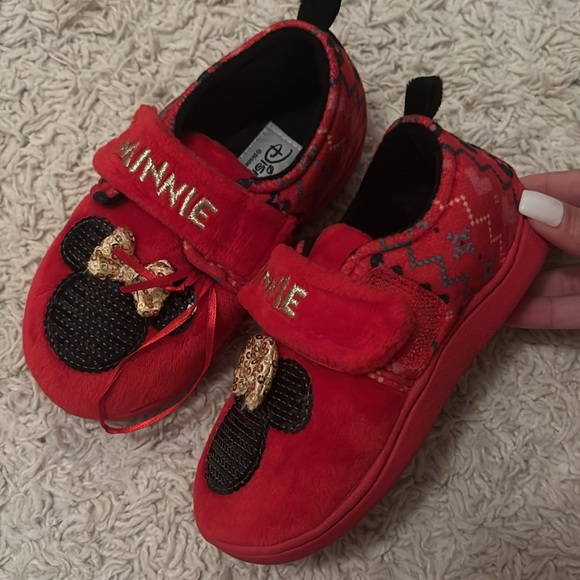 Minnie Mouse red pj shoes size 10 brand new - Picture 2 of 2